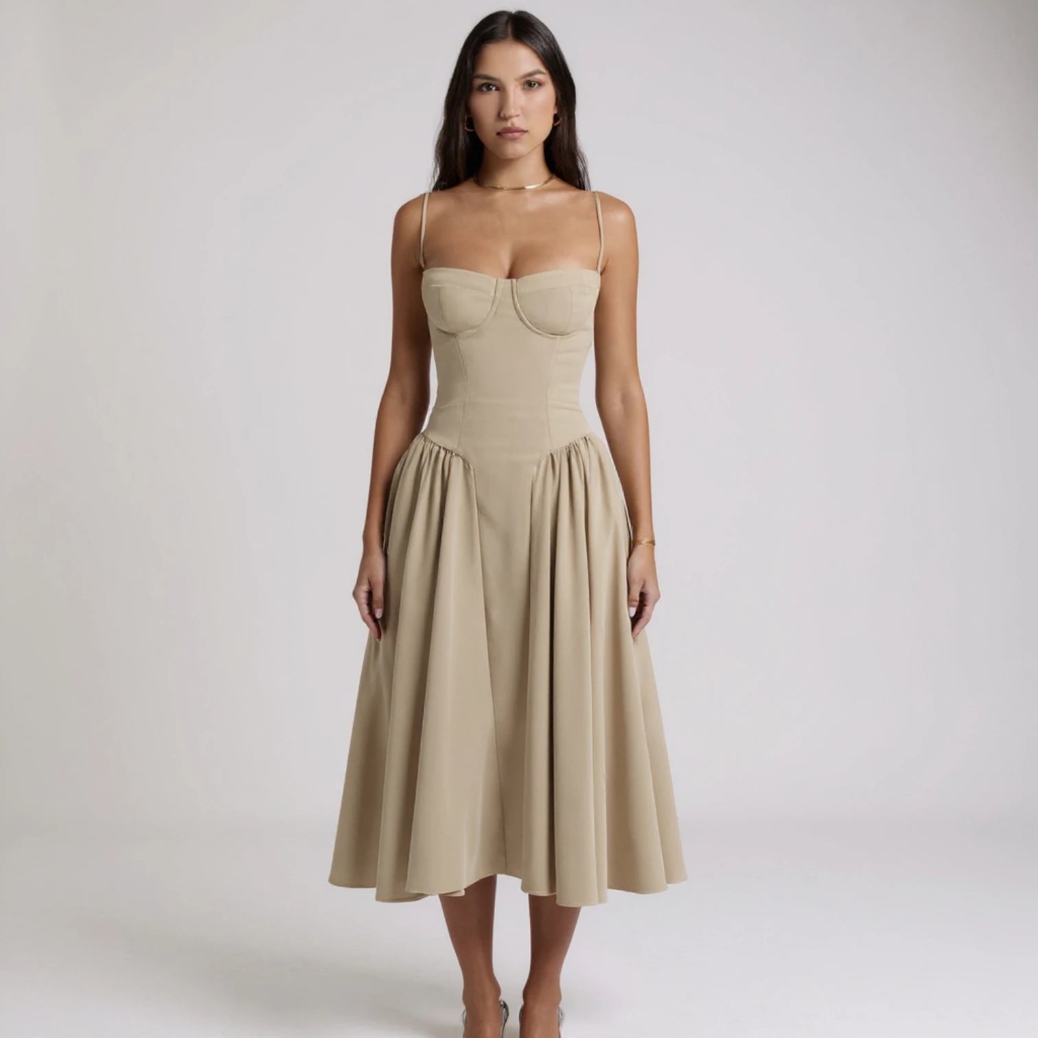 VESTIDO MIDI COM BUSTO ESTRUTURADO | GISELLE™